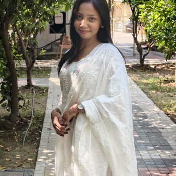 MAHEK MIRZA